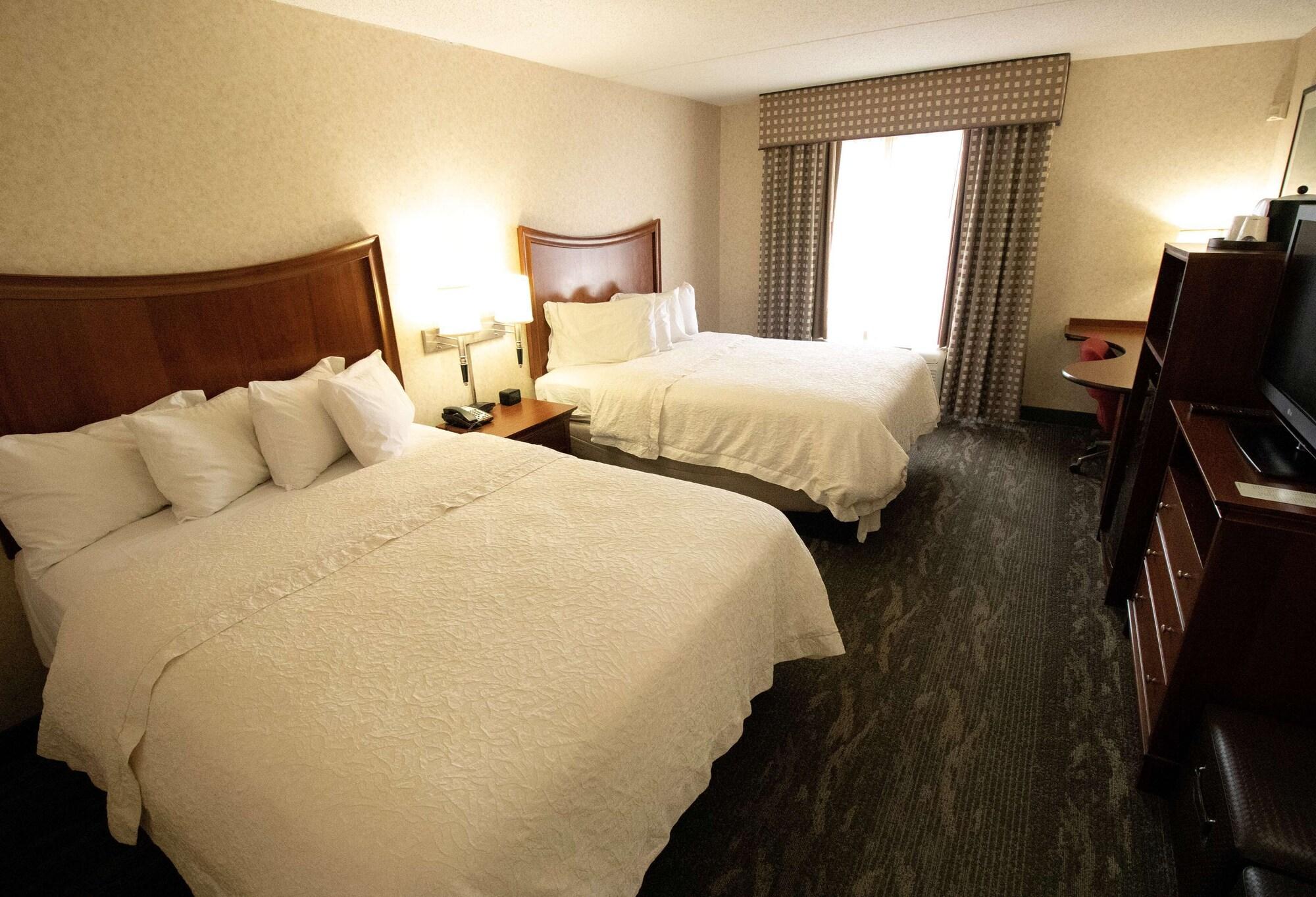 Hampton Inn & Suites Richmond/Virginia Center Глен Аллен Экстерьер фото